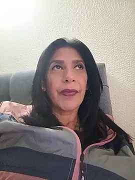 Samantha01 Rosse01 online show from May 28, 7:09 pm