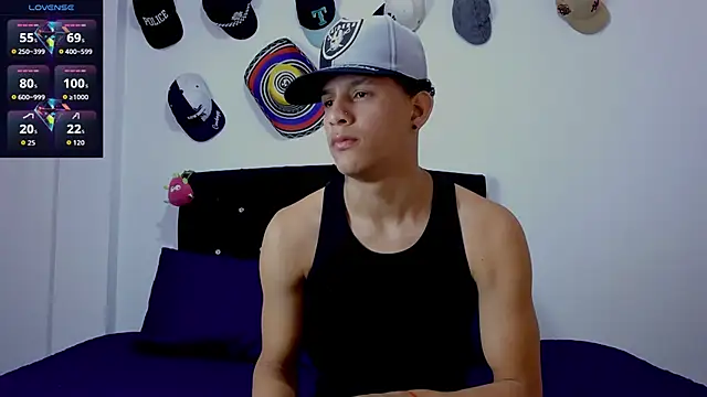theo bigcock  online show from June 27, 5:19 pm
