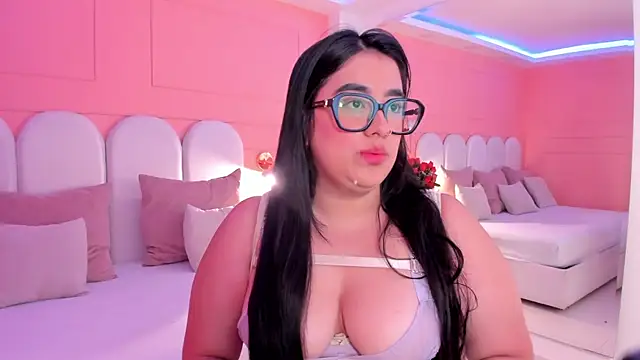 Snapshot of maite_graay chatting on July 16, 12:13 pm maite graay online show from July 16, 12:13 pm