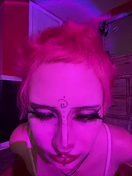whimsicallylusty online show from May 28, 7:42 pm
