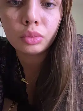 melamorim24 online show from June 1, 2:01 am