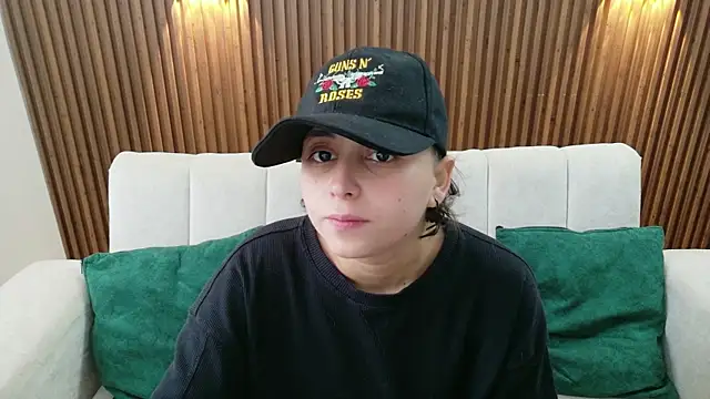 Snapshot of feelena_mysoull chatting on June 26, 2:45 pm feelena mysoull online show from June 26, 2:45 pm