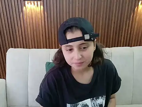 Snapshot of feelena_mysoull chatting on June 3, 2:29 pm feelena mysoull online show from June 3, 2:29 pm