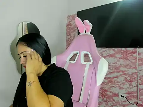 Amira Princesa online show from May 28, 3:18 pm
