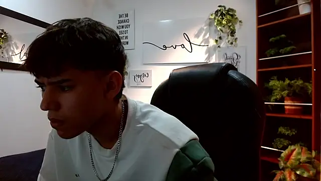 Ryan grayx online show from June 1, 2:39 pm