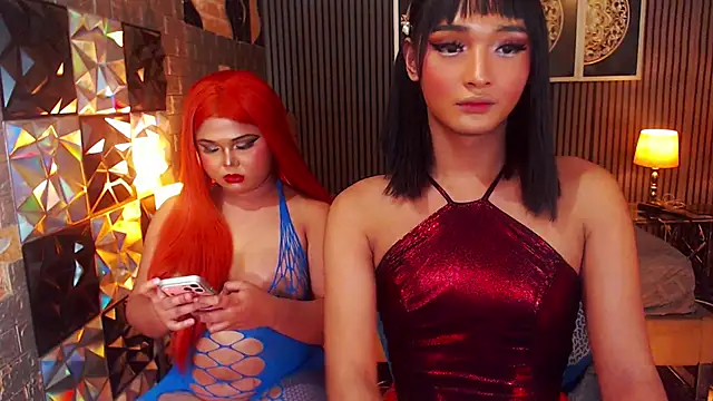 Snapshot of selena_lust chatting on June 28, 12:44 pm selena lust online show from June 28, 12:44 pm