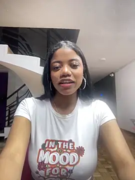 Snapshot of Ariana_roxe_ chatting on June 16, 3:28 am Ariana roxe online show from June 16, 3:28 am
