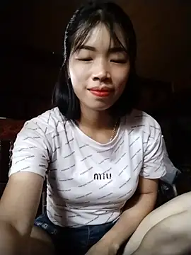 Snapshot of luxury_196 chatting on June 7, 7:46 am luxury 196 online show from June 7, 7:46 am