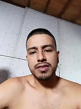 Mommy Dirty Boy online show from June 17, 3:33 pm