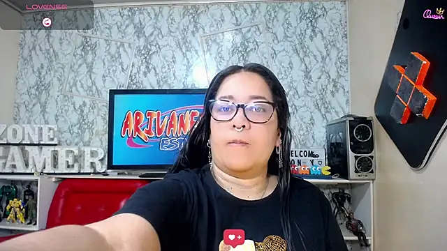 Xander Taylor   online show from June 17, 3:17 am