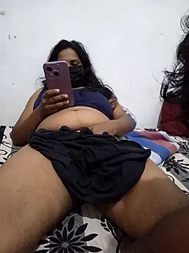 nishi93 online show from June 4, 6:01 pm