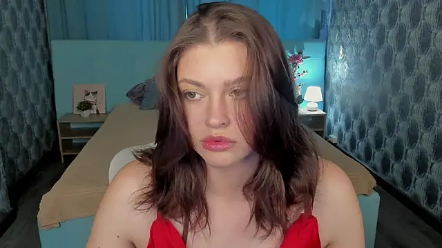 Snapshot of Maya-Mimi chatting on June 26, 8:53 am Maya-Mimi online show from June 26, 8:53 am