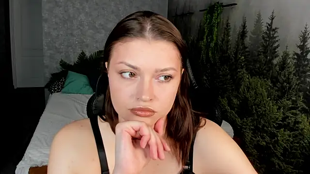Snapshot of Maya-Mimi chatting on July 9, 12:55 am Maya-Mimi online show from July 9, 12:55 am