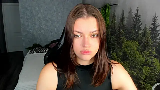 Snapshot of Maya-Mimi chatting on July 15, 1:01 am Maya-Mimi online show from July 15, 1:01 am
