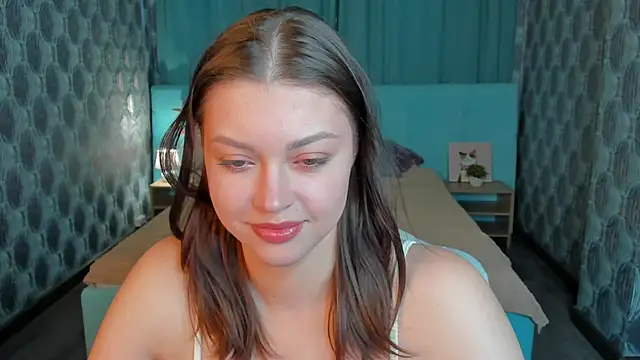 Snapshot of Maya-Mimi chatting on June 27, 1:22 am Maya-Mimi online show from June 27, 1:22 am