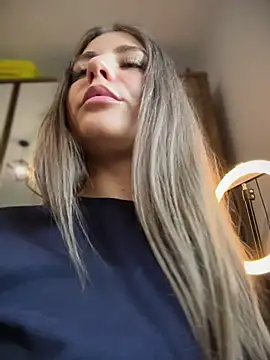 vanessabaddie online show from June 1, 4:56 am