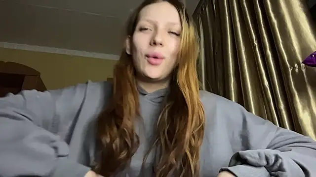 Snapshot of xXMelanieseXx chatting on May 30, 5:18 pm xXMelanieseXx online show from May 30, 5:18 pm