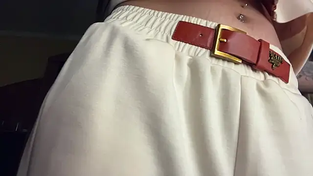 Snapshot of xXMelanieseXx chatting on June 3, 5:28 pm xXMelanieseXx online show from June 3, 5:28 pm