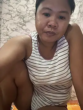 Snapshot of pretty_meraa chatting on June 5, 1:39 pm pretty meraa online show from June 5, 1:39 pm