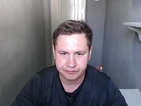 Snapshot of Max_Marlyn chatting on July 15, 10:11 am Max Marlyn online show from July 15, 10:11 am