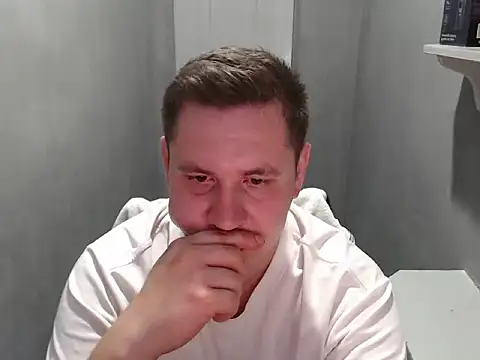 Snapshot of Max_Marlyn chatting on July 3, 5:30 pm Max Marlyn online show from July 3, 5:30 pm