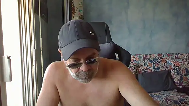 Snapshot of panda_06200 chatting on July 8, 6:58 am panda 06200 online show from July 8, 6:58 am