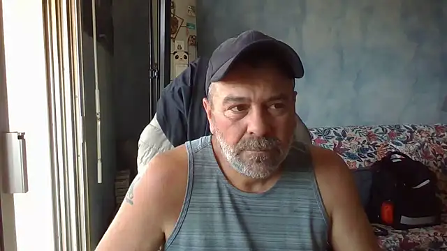 Snapshot of panda_06200 chatting on June 23, 10:46 am panda 06200 online show from June 23, 10:46 am