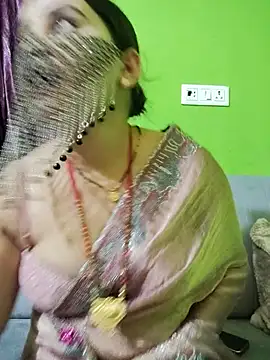 Snapshot of Curvy_shivani chatting on June 16, 8:47 am Curvy shivani online show from June 16, 8:47 am
