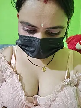 Snapshot of Curvy_shivani chatting on June 17, 4:06 pm Curvy shivani online show from June 17, 4:06 pm