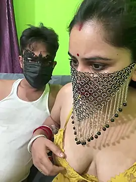 Snapshot of Curvy_shivani chatting on June 26, 2:50 am Curvy shivani online show from June 26, 2:50 am