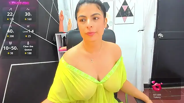 Liz Levo online show from October 6, 1:23 pm