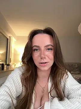 Cherry-Bean online show from June 9, 4:30 pm