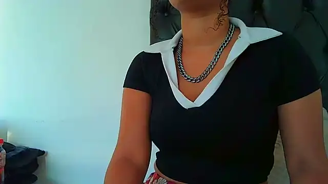 indianaphrodite1 online show from July 7, 5:32 am