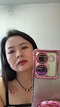Snapshot of Xiaoyemao- chatting on May 27, 5:37 am Xiaoyemao- online show from May 27, 5:37 am