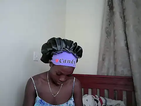 Snapshot of wendy_shancy chatting on June 15, 2:39 pm wendy shancy online show from June 15, 2:39 pm