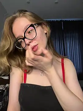 Bamby bump online show from July 4, 2:32 pm
