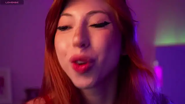 Snapshot of Mia_Daddysgirl_ chatting on June 15, 8:25 am Mia Daddysgirl online show from June 15, 8:25 am
