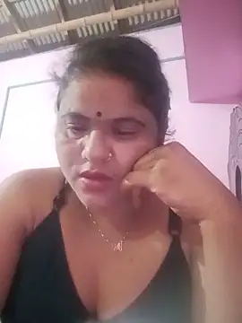 Maya Vabi online show from May 30, 8:47 pm