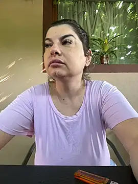 evaxxxcurvyxxx online show from June 26, 6:19 am