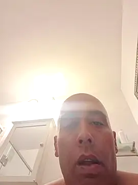 mikey2840 online show from June 25, 5:12 am