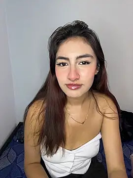 velariasoft  online show from May 28, 4:02 pm