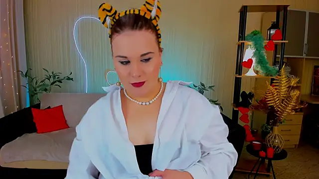 OliviaTwens online show from July 16, 4:09 am