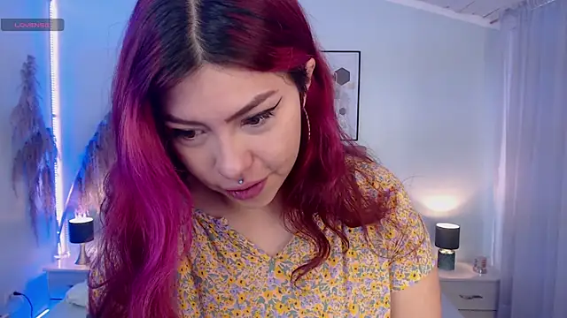 Snapshot of LilMoon_ chatting on July 2, 7:09 pm LilMoon online show from July 2, 7:09 pm