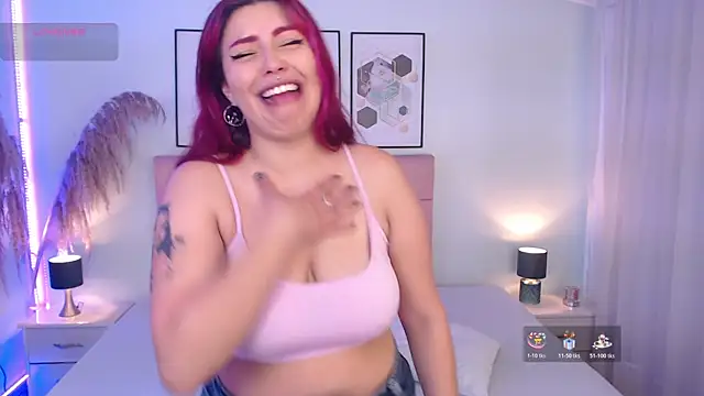 Snapshot of LilMoon_ chatting on July 7, 12:20 pm LilMoon online show from July 7, 12:20 pm
