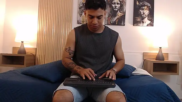 Snapshot of Diego_salvatore chatting on June 6, 7:41 pm Diego salvatore online show from June 6, 7:41 pm