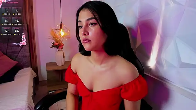 Ivy gloom online show from June 2, 8:31 pm