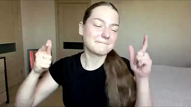 lizzzanatooo online show from July 17, 11:18 am