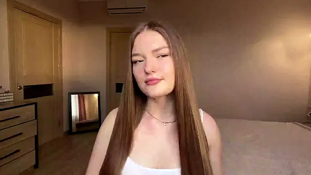 lizzzanatooo online show from June 9, 4:52 pm