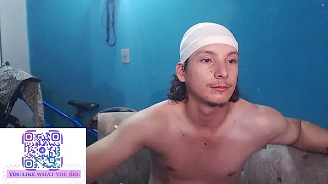 Snapshot of MrKingsaintx chatting on June 28, 1:34 am MrKingsaintx online show from June 28, 1:34 am