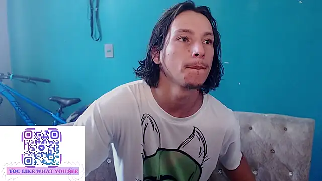 Snapshot of MrKingsaintx chatting on June 27, 12:22 pm MrKingsaintx online show from June 27, 12:22 pm